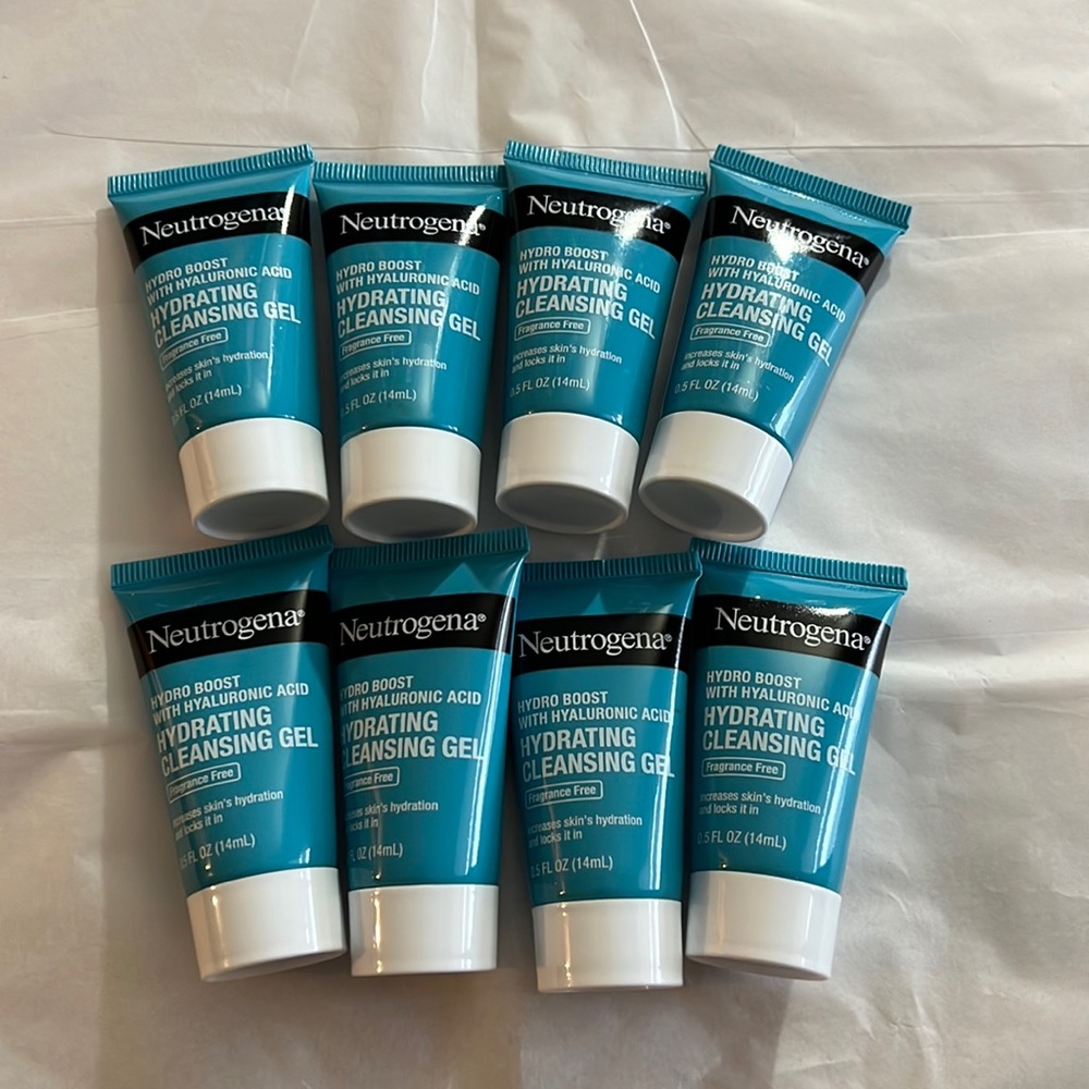 Travel size Neutrogena hydrating cleansing gel